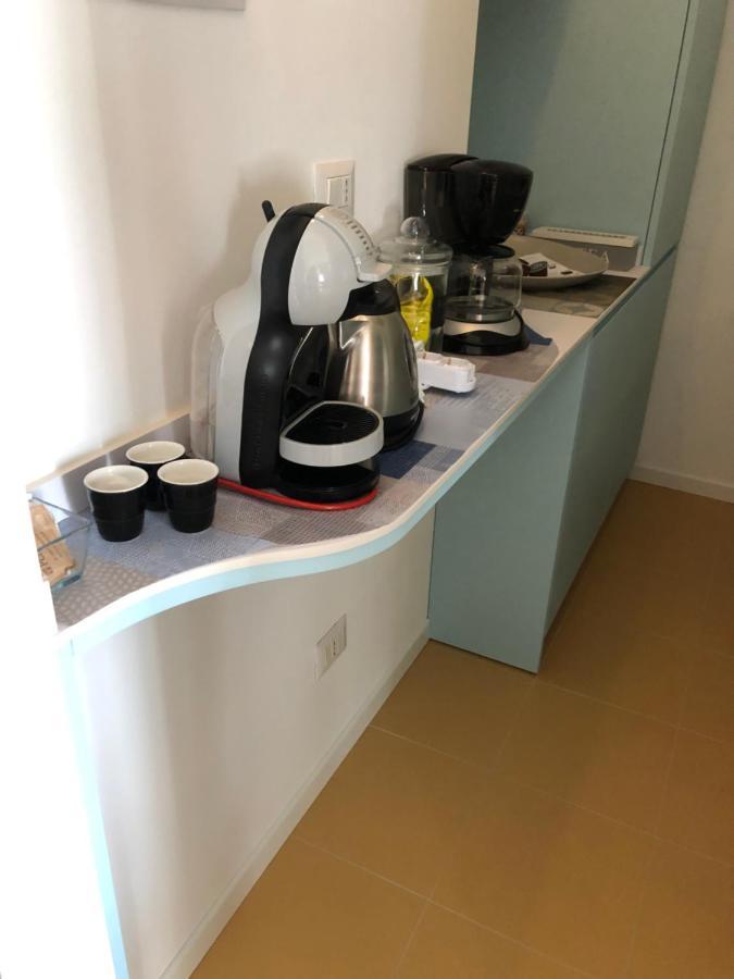 Easy Isola, For An Easy Stay Milan Bagian luar foto