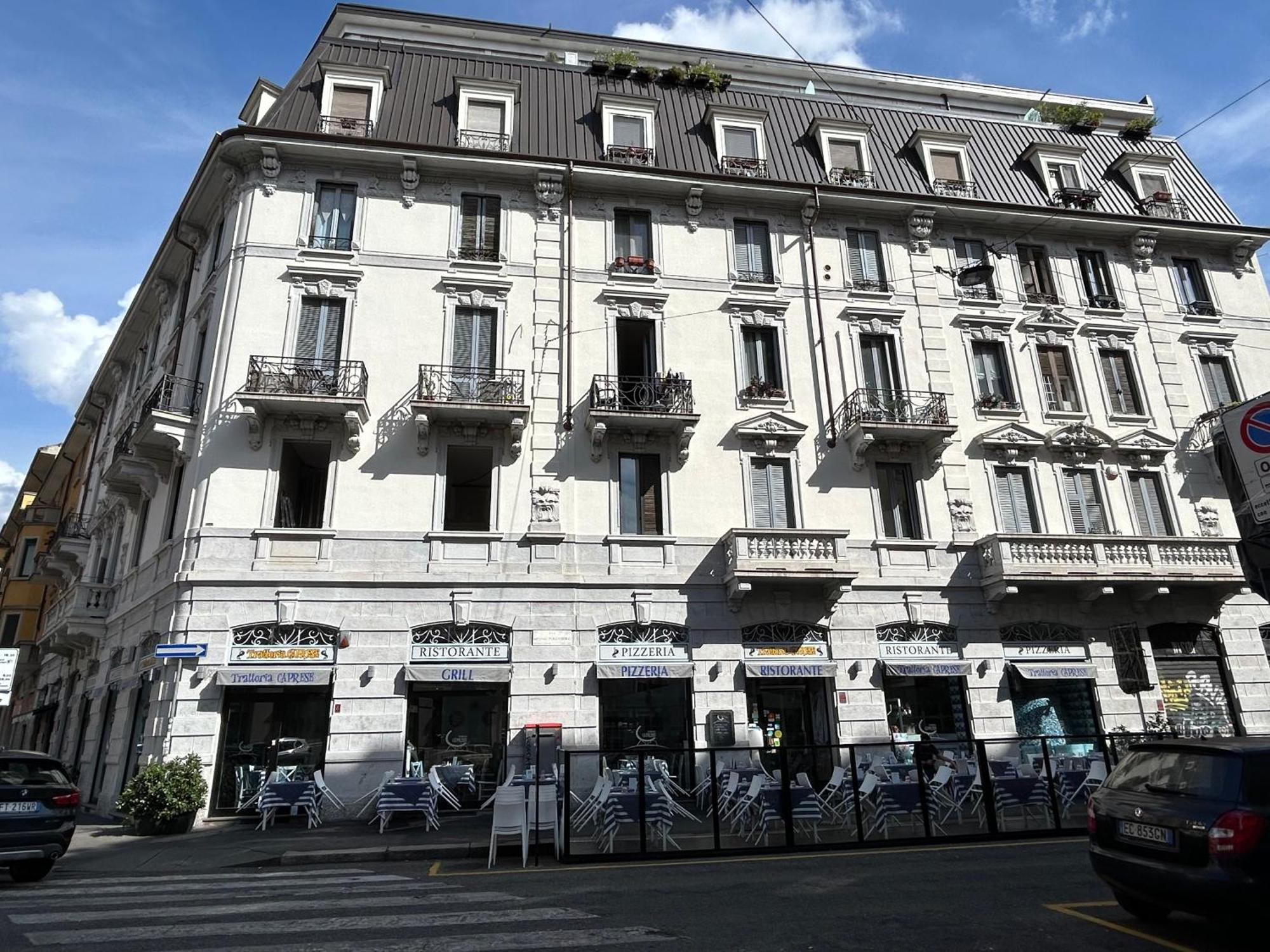 Easy Isola, For An Easy Stay Milan Bagian luar foto